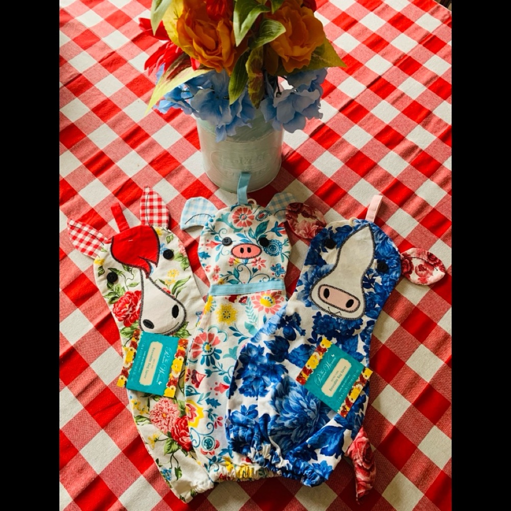 Pioneer Woman Reusable Plastic Bag Holder 3 pack